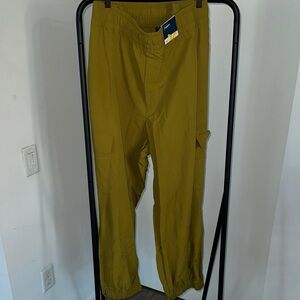 Old Navy High-Rise Gold Cargo Jogger Pants Size 3x
